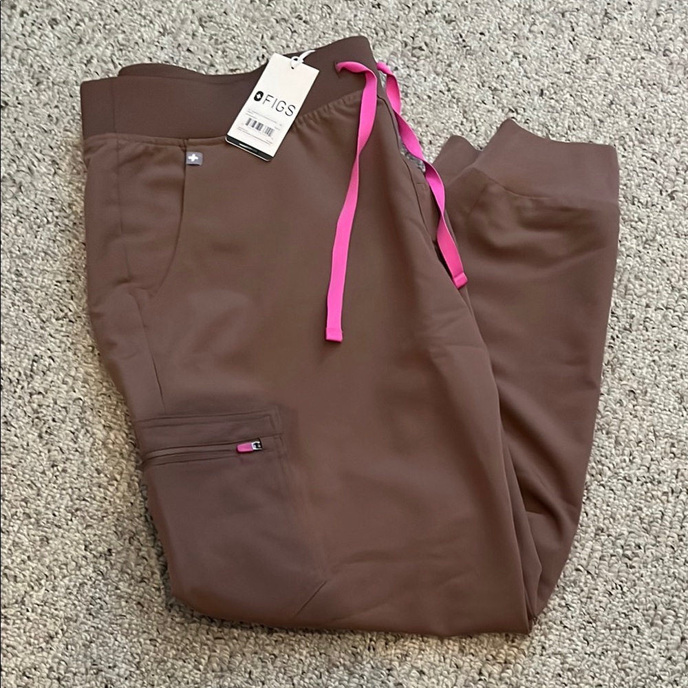 Figs Zamora 2.0 Jogger Scrub Pant. Women's Brown Pants with Pink Accents